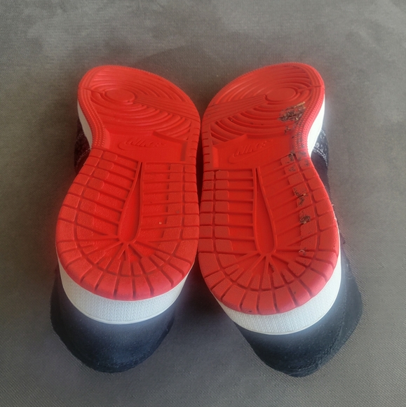 Nike Air Jordan 1 Mid SE Siempre Familia (GS) Youth Size 6 Y DN5121-001 Sneakers - Picture 7 of 9